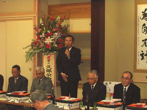 ���c��c���j��