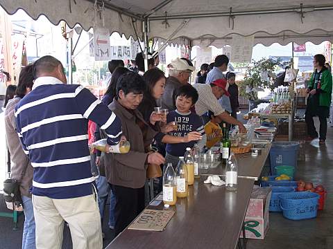 ��񂲃W���[�X�̎���