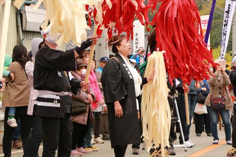 �����s��