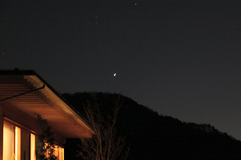 �ؐ��Ɠy������ڋ�