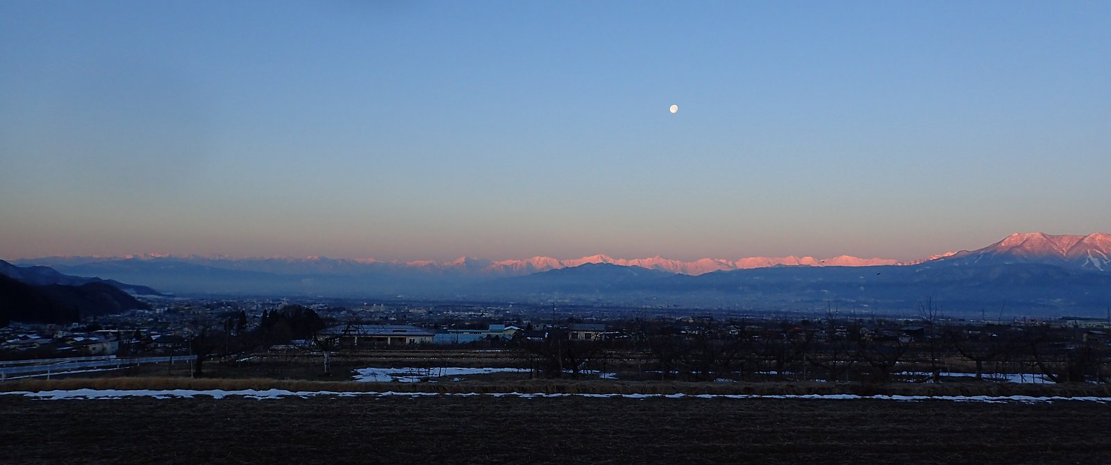 ���Ҍ��������ԗ��t�̒��̃����Q�����[�g